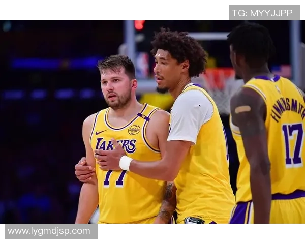 湖人对火箭精彩回放1月13日比赛全程回顾与分析