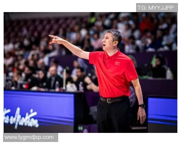 中国男篮迎战突尼斯8月14日精彩对决引发球迷热议